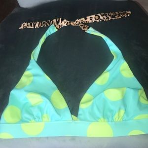 Victoria’s Secret bikini top